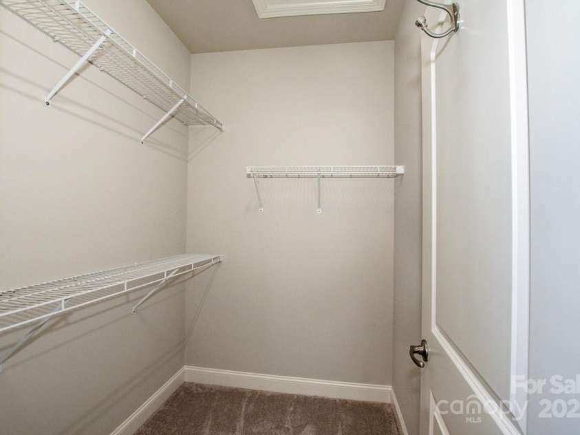 121 Irving Avenue, Mooresville, NC 28117.  MLS# CAR4293519, YatesRealty ID 10874. 