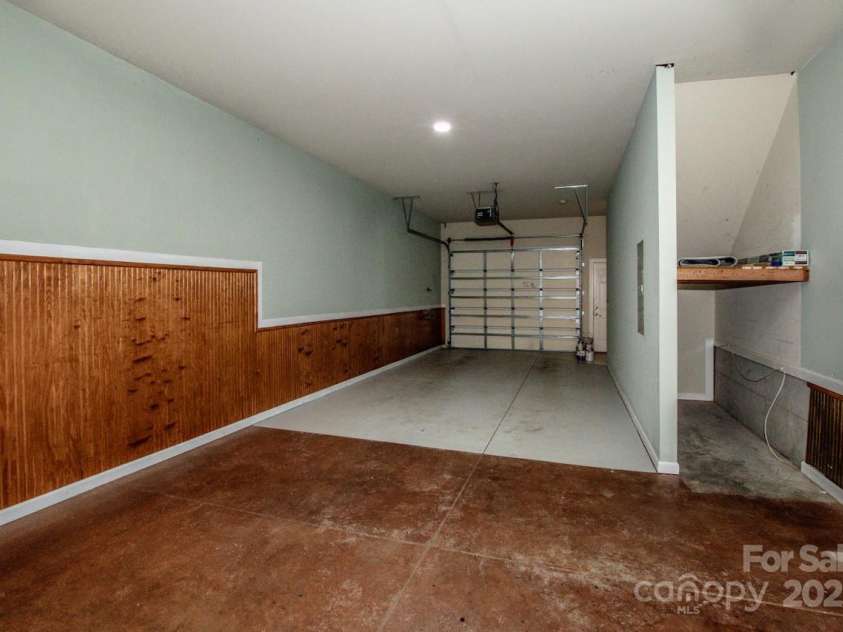 121 Irving Avenue, Mooresville, NC 28117.  MLS# CAR4293519, YatesRealty ID 10874. 