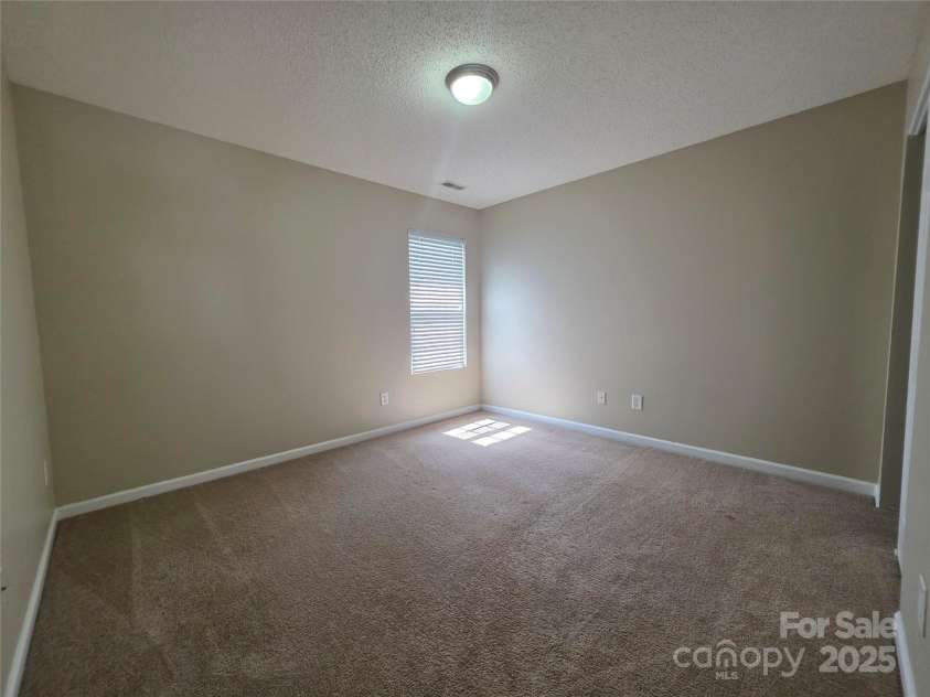 8323 Carolina Laurel Court, Charlotte, NC 28215.  MLS# CAR4247462, YatesRealty ID 10875. 