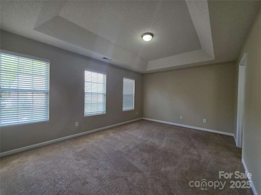 8323 Carolina Laurel Court, Charlotte, NC 28215.  MLS# CAR4247462, YatesRealty ID 10875. 