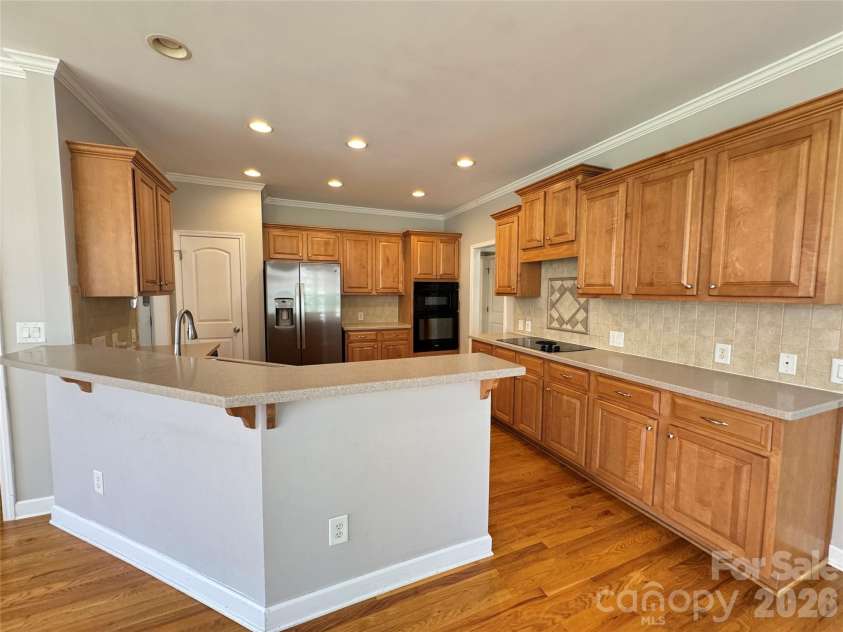 4037 Camrose Crossing Lane, Matthews, NC 28104.  MLS# CAR4361799, YatesRealty ID 10876. 