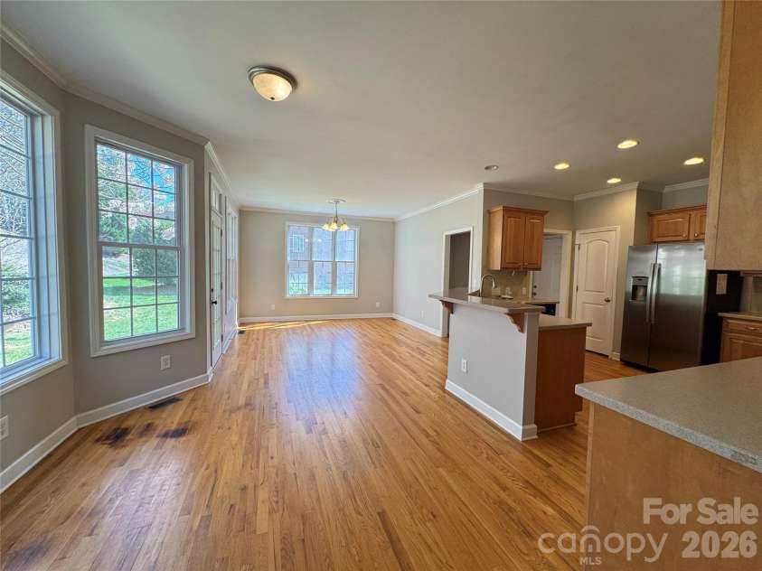 4037 Camrose Crossing Lane, Matthews, NC 28104.  MLS# CAR4361799, YatesRealty ID 10876. 