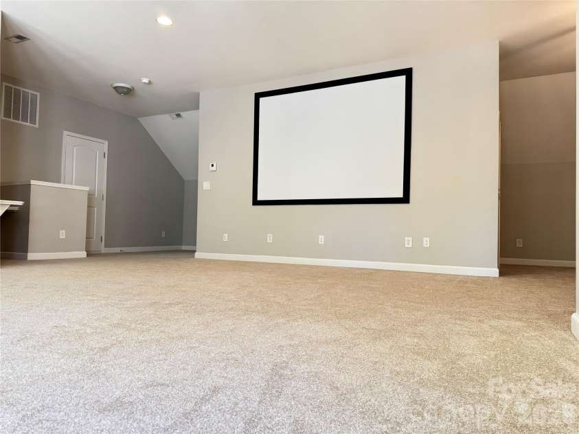 4037 Camrose Crossing Lane, Matthews, NC 28104.  MLS# CAR4361799, YatesRealty ID 10876. 