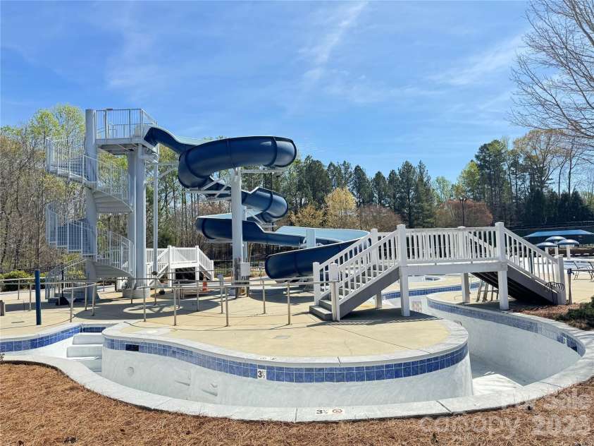4037 Camrose Crossing Lane, Matthews, NC 28104.  MLS# CAR4361799, YatesRealty ID 10876. 
