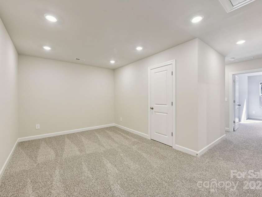 109 Ciara Place, Mooresville, NC 28115.  MLS# CAR4254747, YatesRealty ID 10877. 