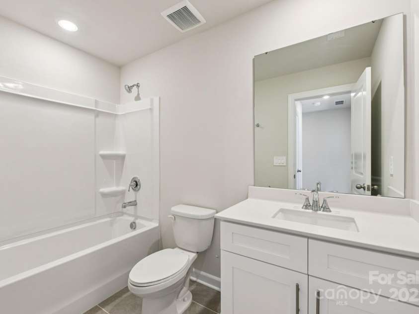 109 Ciara Place, Mooresville, NC 28115.  MLS# CAR4254747, YatesRealty ID 10877. 