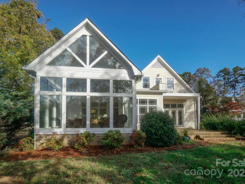 124 Gatlin Knoll, New London, NC 28127.  MLS# CAR4238393, YatesRealty ID 10877. 