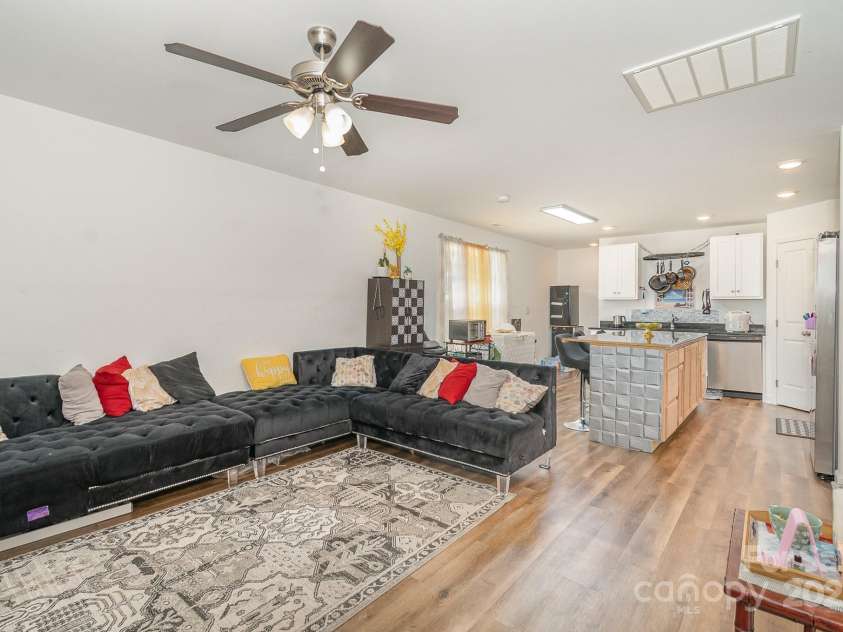 440 Moore Street, Salisbury, NC 28144.  MLS# CAR4231744, YatesRealty ID 10879. 