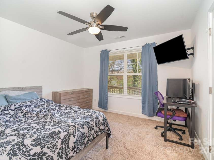 440 Moore Street, Salisbury, NC 28144.  MLS# CAR4231744, YatesRealty ID 10879. 