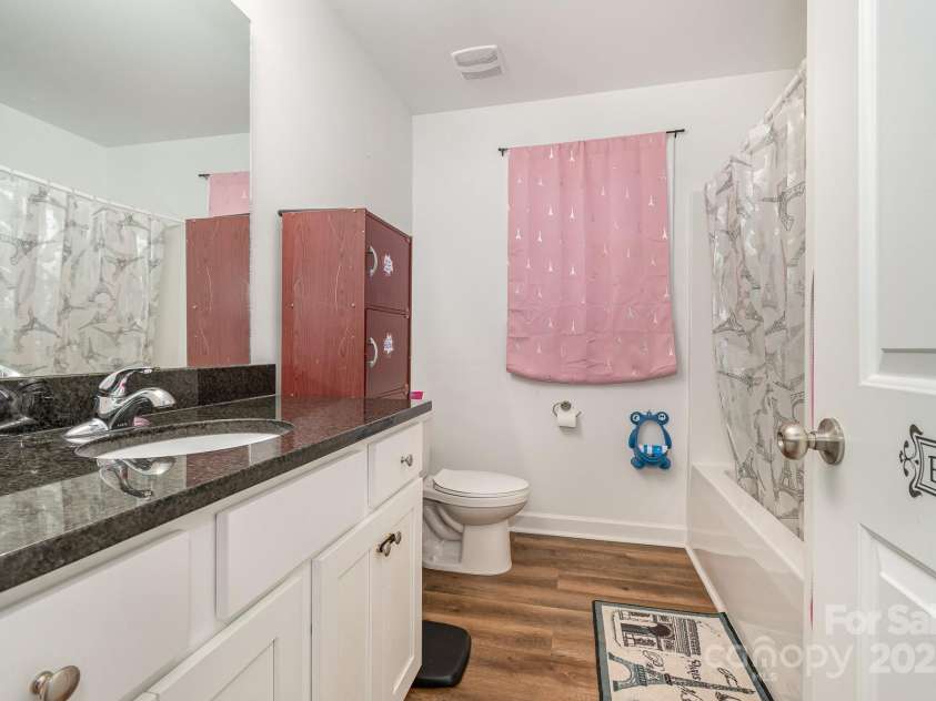 440 Moore Street, Salisbury, NC 28144.  MLS# CAR4231744, YatesRealty ID 10879. 