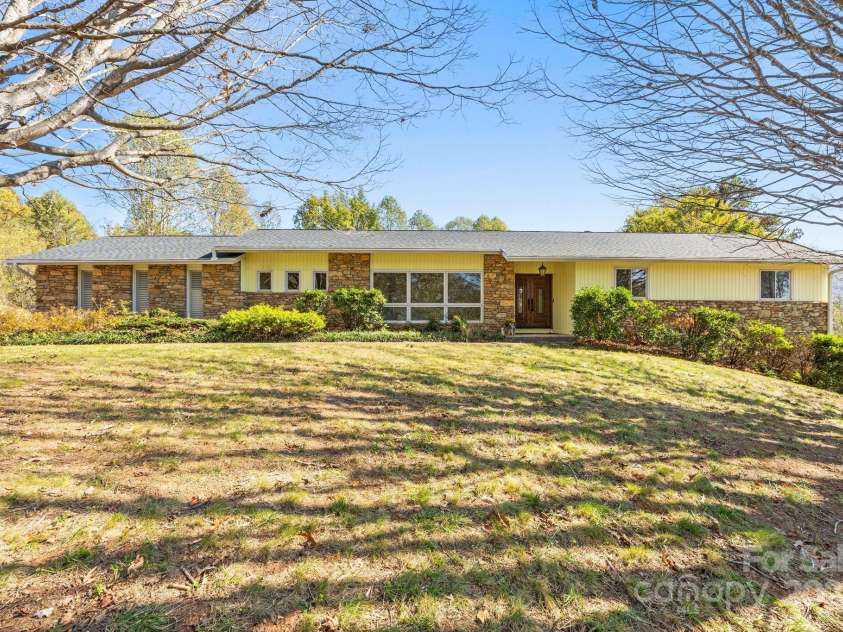 45 Crabapple Lane, Asheville, NC 28804.  MLS# CAR4311079, YatesRealty ID 1088. 