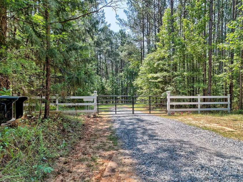 6268 Hope Road, Winnsboro, SC 29180.  MLS# CAR4267068, YatesRealty ID 1088. 