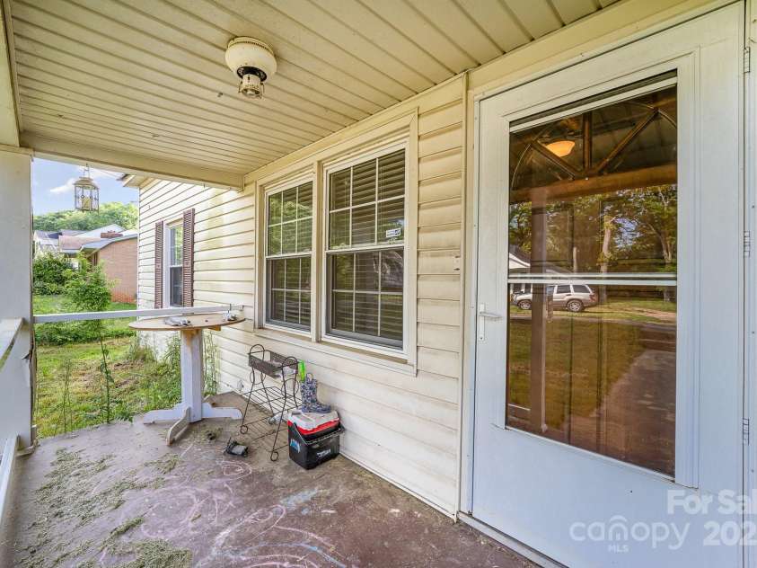 1221 Patterson Street, Shelby, NC 28152.  MLS# CAR4250524, YatesRealty ID 10881. 
