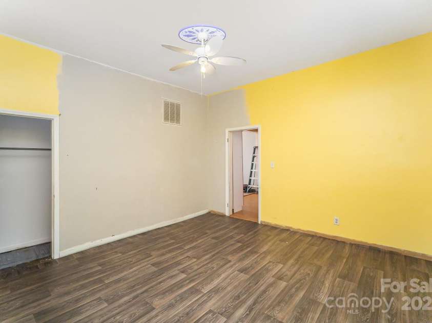 1221 Patterson Street, Shelby, NC 28152.  MLS# CAR4250524, YatesRealty ID 10881. 