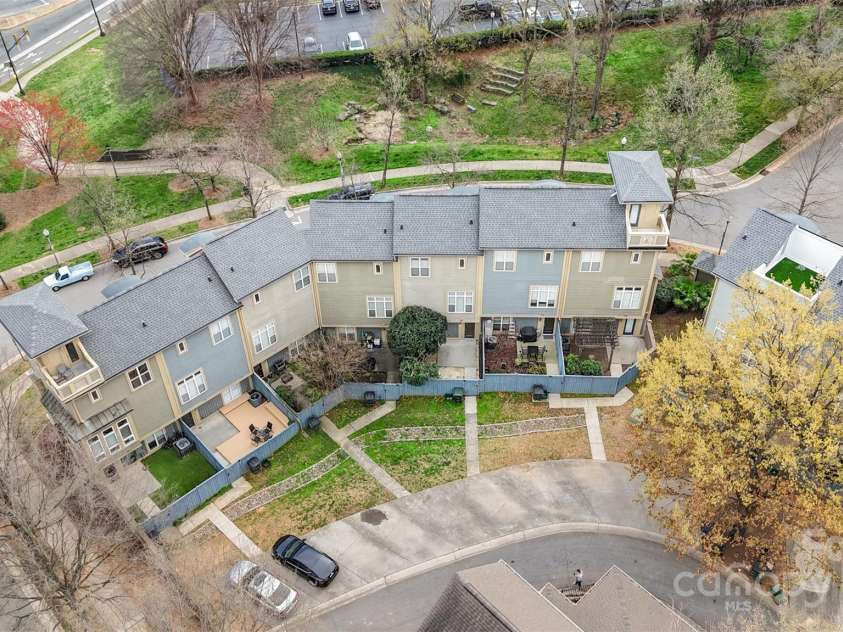 840 Garden District Drive, Charlotte, NC 28202.  MLS# CAR4238438, YatesRealty ID 10882. 