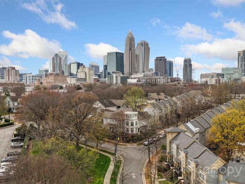 840 Garden District Drive, Charlotte, NC 28202.  MLS# CAR4238438, YatesRealty ID 10882. Located in Center City Charlotte