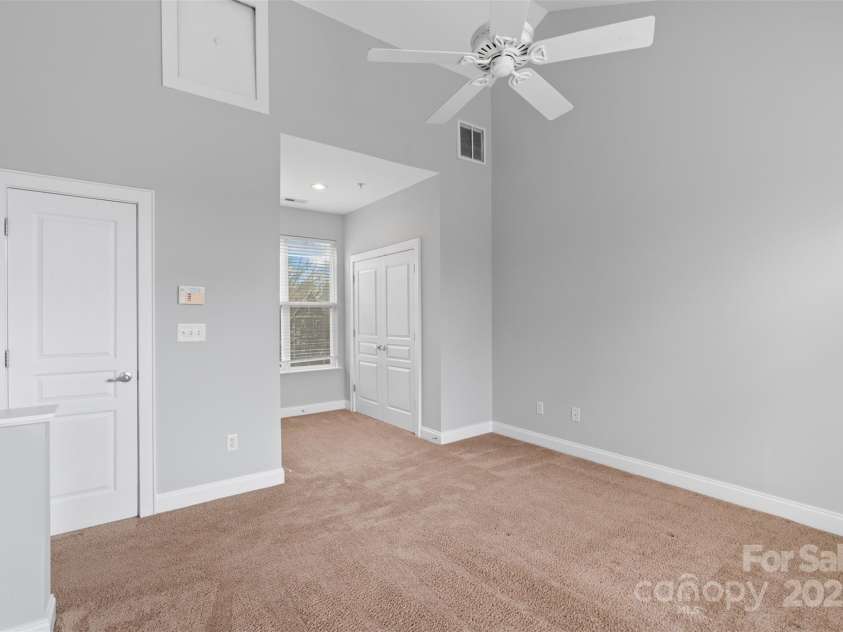 840 Garden District Drive, Charlotte, NC 28202.  MLS# CAR4238438, YatesRealty ID 10882. Primary Bedroom