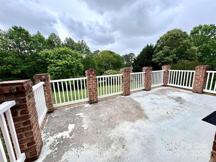 5518 Land Harbour Drive, Granite Falls, NC 28630.  MLS# CAR4254708, YatesRealty ID 10884. 