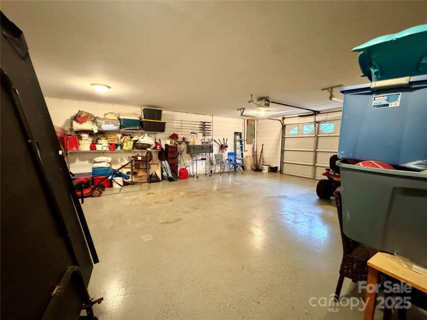 5518 Land Harbour Drive, Granite Falls, NC 28630.  MLS# CAR4254708, YatesRealty ID 10884. 