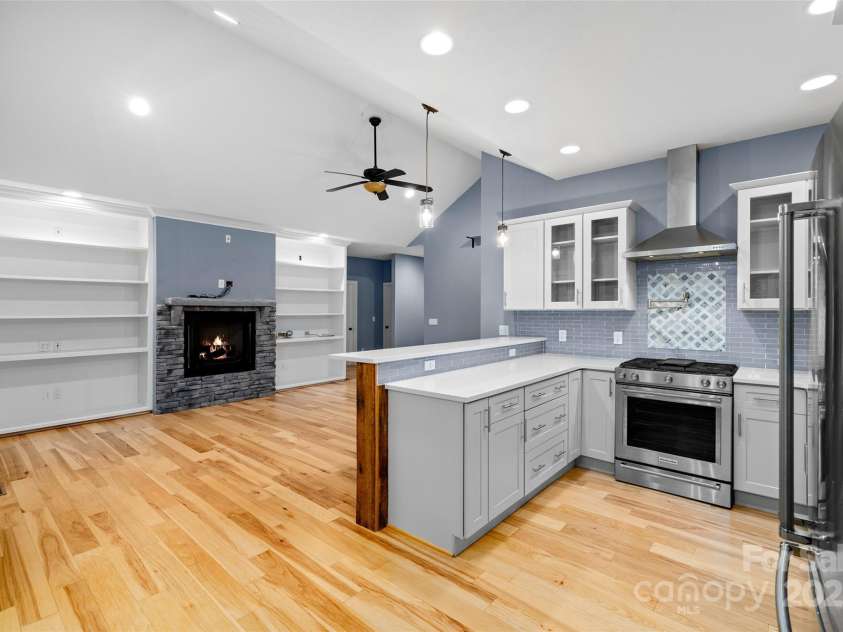 8 Clover Ridge Lane, Leicester, NC 28748.  MLS# CAR4247209, YatesRealty ID 10885. Ready for living your way