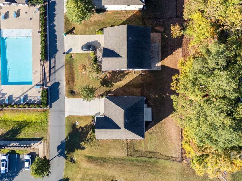 232 Morgans Branch Road, Belmont, NC 28012.  MLS# CAR4313779, YatesRealty ID 10886. Just across from the pool!