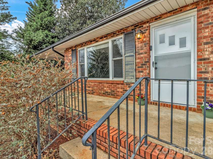 578 Conley Road, Morganton, NC 28655.  MLS# CAR4352016, YatesRealty ID 10887. 