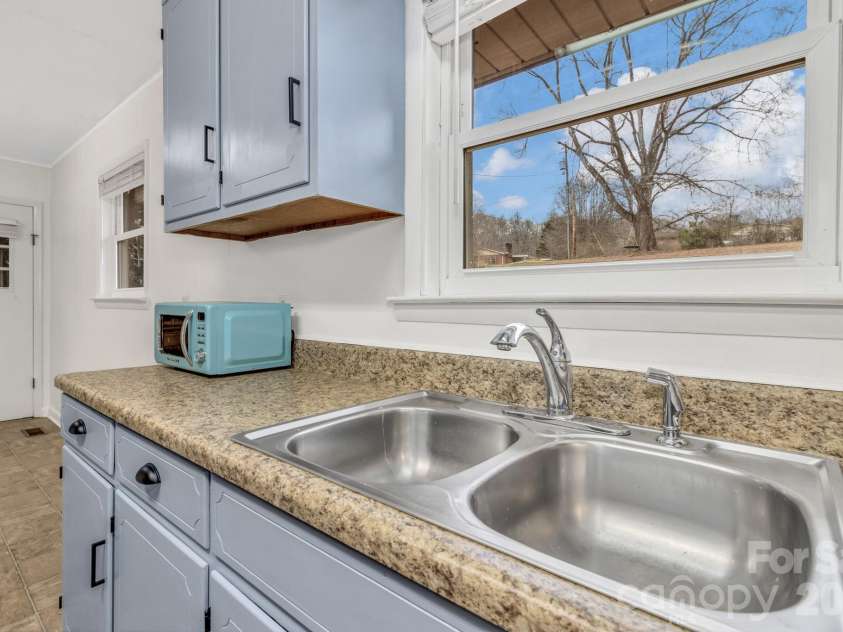578 Conley Road, Morganton, NC 28655.  MLS# CAR4352016, YatesRealty ID 10887. 