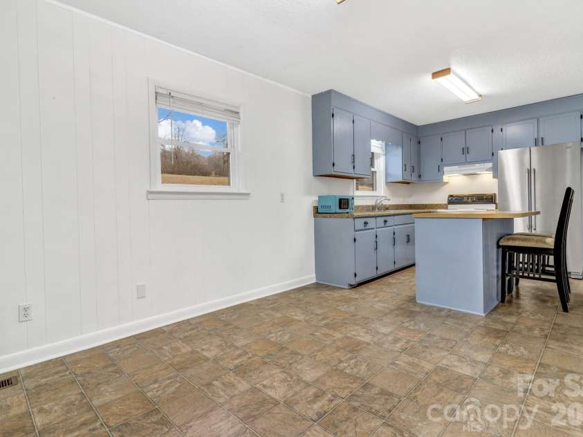 578 Conley Road, Morganton, NC 28655.  MLS# CAR4352016, YatesRealty ID 10887. 