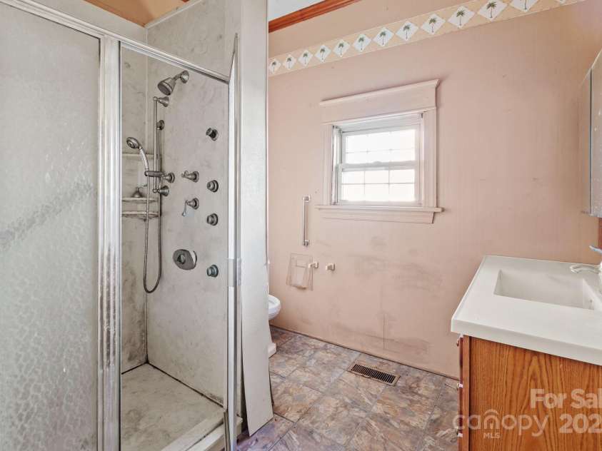 113 7th Street, Spencer, NC 28159.  MLS# CAR4216513, YatesRealty ID 10888. 