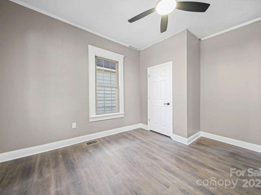 113 7th Street, Spencer, NC 28159.  MLS# CAR4330581, YatesRealty ID 10888. 