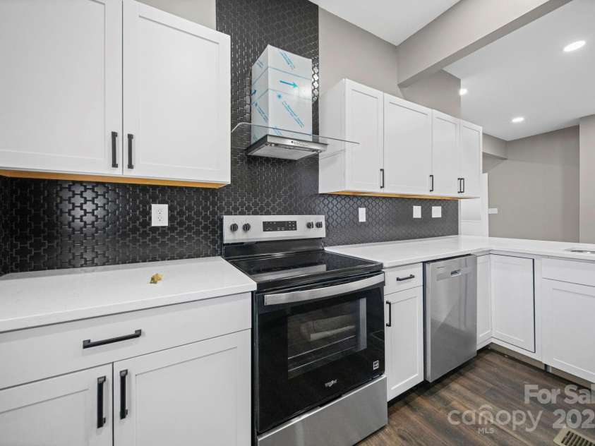 113 7th Street, Spencer, NC 28159.  MLS# CAR4330581, YatesRealty ID 10888. 