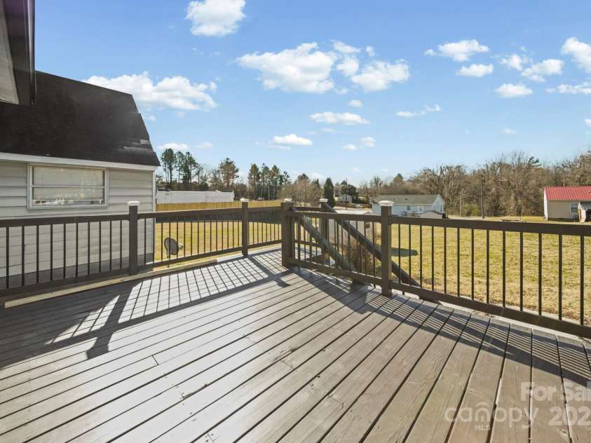 113 7th Street, Spencer, NC 28159.  MLS# CAR4330581, YatesRealty ID 10888. 