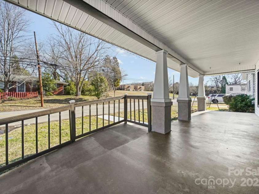 113 7th Street, Spencer, NC 28159.  MLS# CAR4330581, YatesRealty ID 10888. 