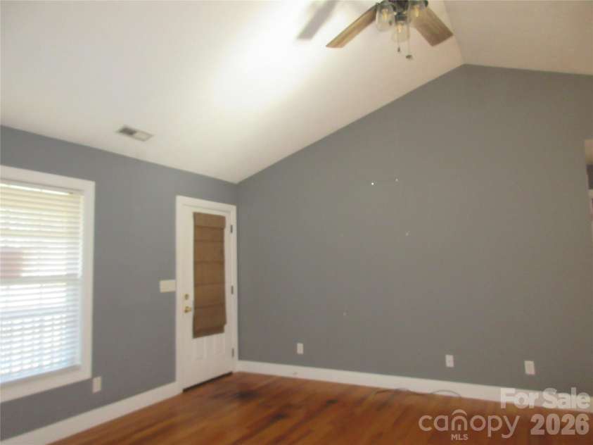 618 Brook Knoll Circle, Weaverville, NC 28787.  MLS# CAR4343829, YatesRealty ID 10888. 