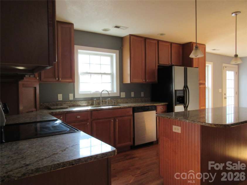 618 Brook Knoll Circle, Weaverville, NC 28787.  MLS# CAR4343829, YatesRealty ID 10888. 