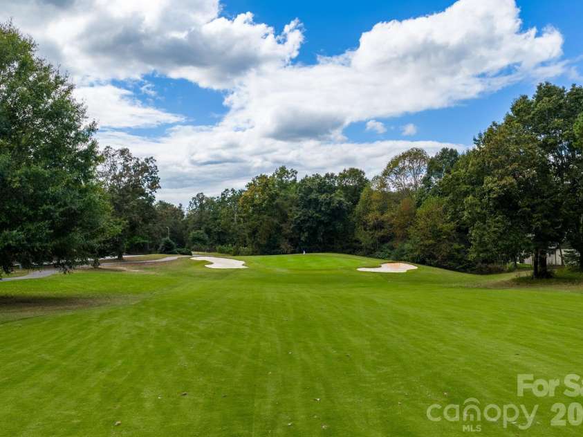 4850 Woodwinds Drive, Hickory, NC 28601.  MLS# CAR4354576, YatesRealty ID 10889. 