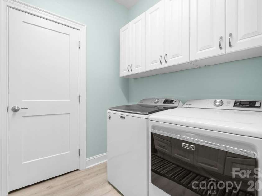 4850 Woodwinds Drive, Hickory, NC 28601.  MLS# CAR4354576, YatesRealty ID 10889. 
