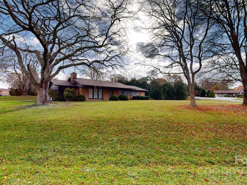 12 Moland Drive, Etowah, NC 28729.  MLS# CAR4198247, YatesRealty ID 1089. 