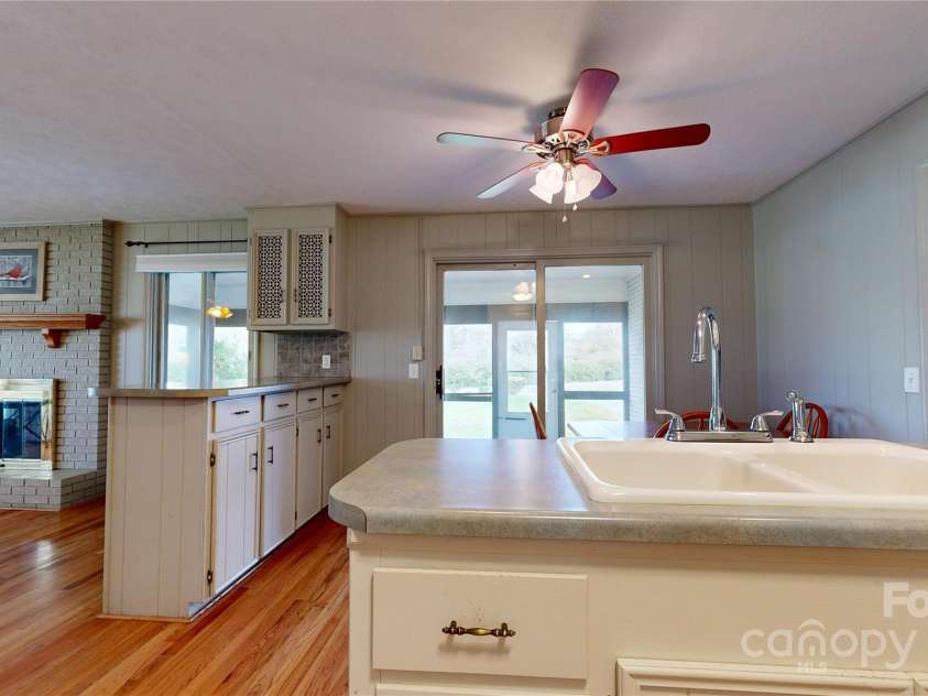 12 Moland Drive, Etowah, NC 28729.  MLS# CAR4198247, YatesRealty ID 1089. 