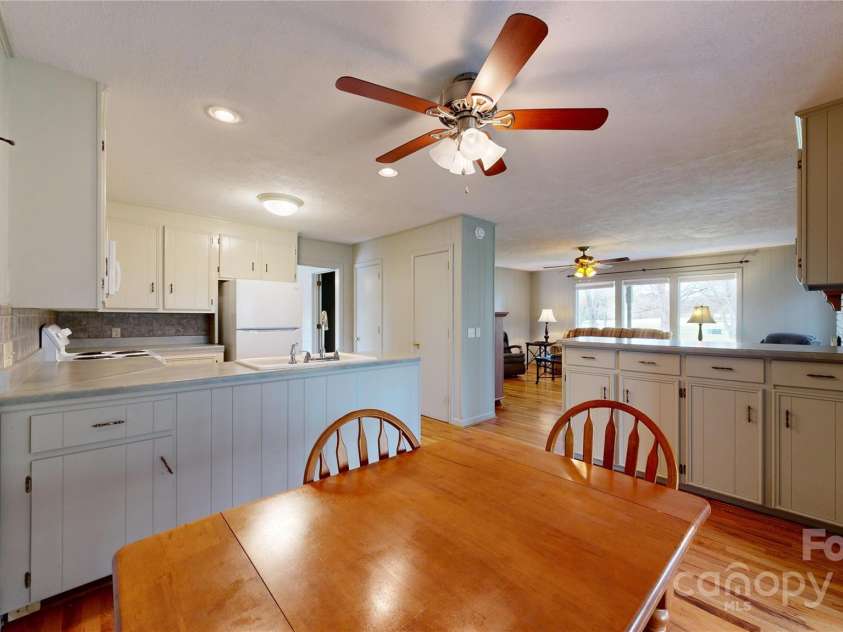 12 Moland Drive, Etowah, NC 28729.  MLS# CAR4198247, YatesRealty ID 1089. 