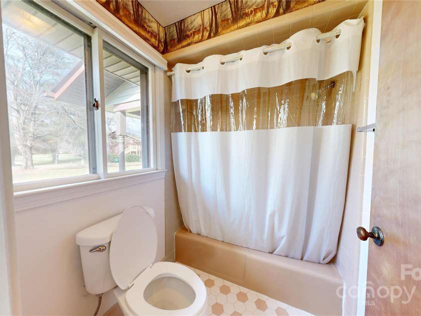 12 Moland Drive, Etowah, NC 28729.  MLS# CAR4198247, YatesRealty ID 1089. 