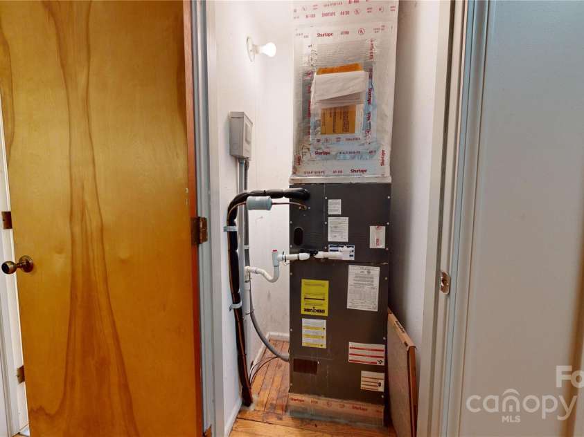 12 Moland Drive, Etowah, NC 28729.  MLS# CAR4198247, YatesRealty ID 1089. 