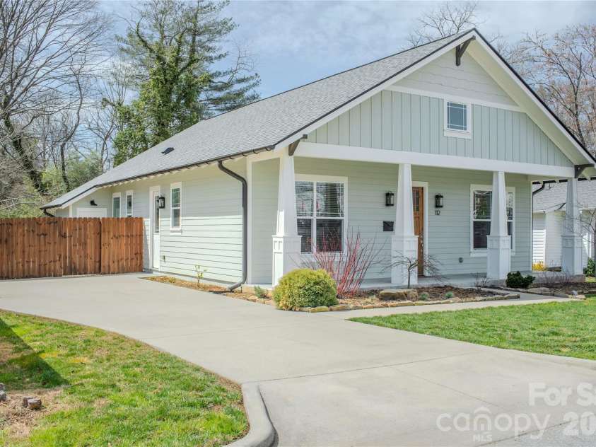 112 Jordan Street, Brevard, NC 28712.  MLS# CAR4361058, YatesRealty ID 10890. 