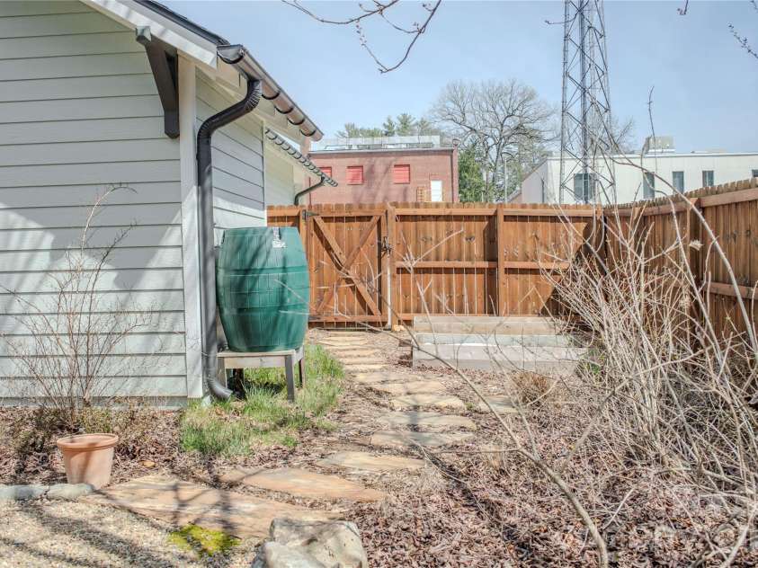 112 Jordan Street, Brevard, NC 28712.  MLS# CAR4361058, YatesRealty ID 10890. 