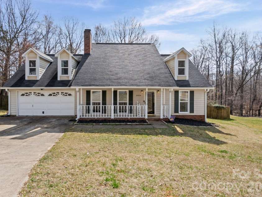 2404 Wildburne Court, Charlotte, NC 28262.  MLS# CAR4347538, YatesRealty ID 10891. 
