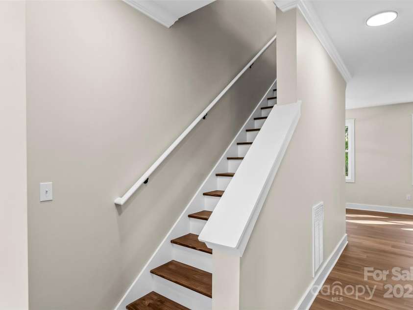 2668 Polo Lane, Maiden, NC 28650.  MLS# CAR4247168, YatesRealty ID 10892. 
