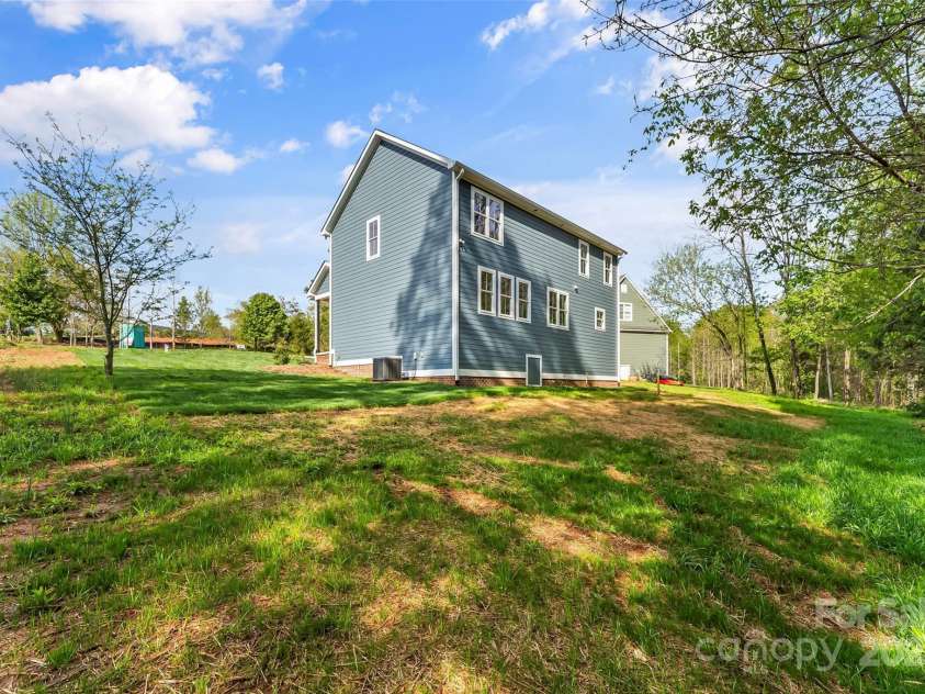 2668 Polo Lane, Maiden, NC 28650.  MLS# CAR4247168, YatesRealty ID 10892. 