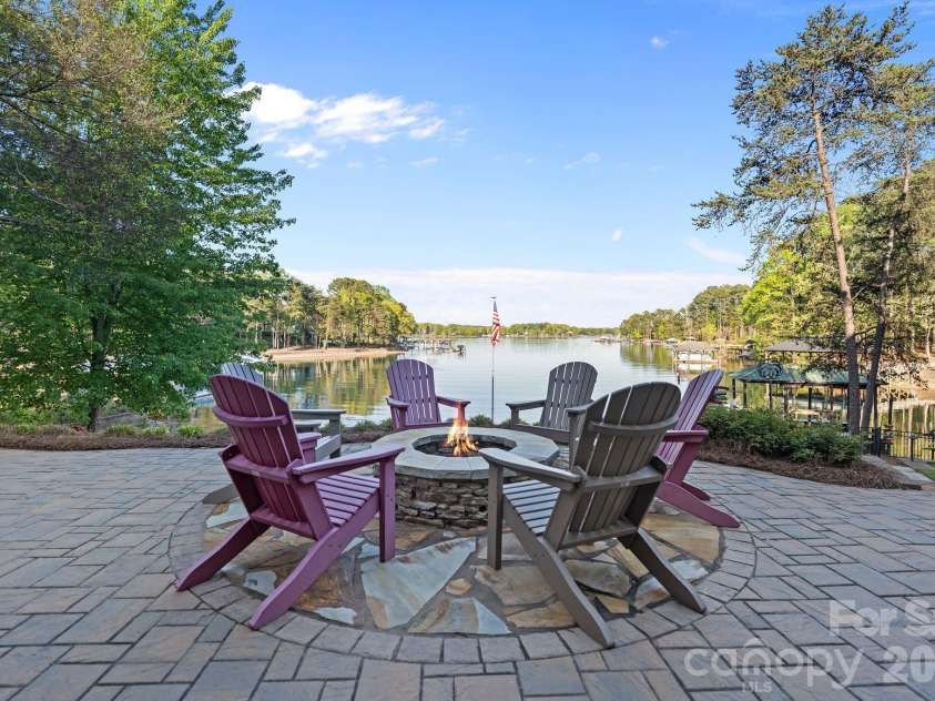 9116 Thackery Lane, Sherrills Ford, NC 28673.  MLS# CAR4368566, YatesRealty ID 10894. 