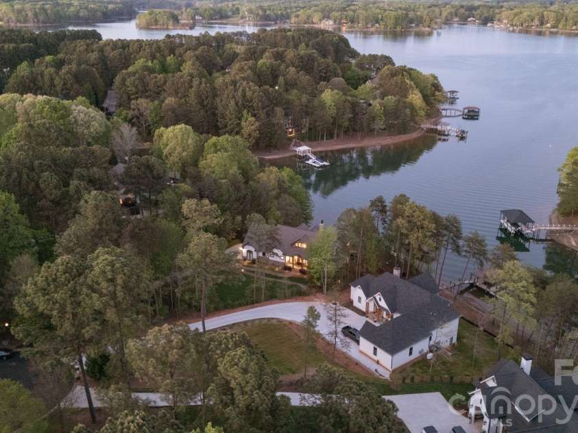 9116 Thackery Lane, Sherrills Ford, NC 28673.  MLS# CAR4368566, YatesRealty ID 10894. 
