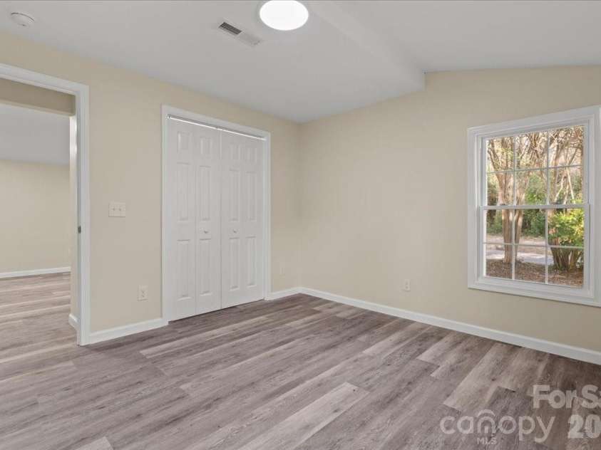 32 Roddy Street, Cheraw, SC 29520.  MLS# CAR4342880, YatesRealty ID 10895. 